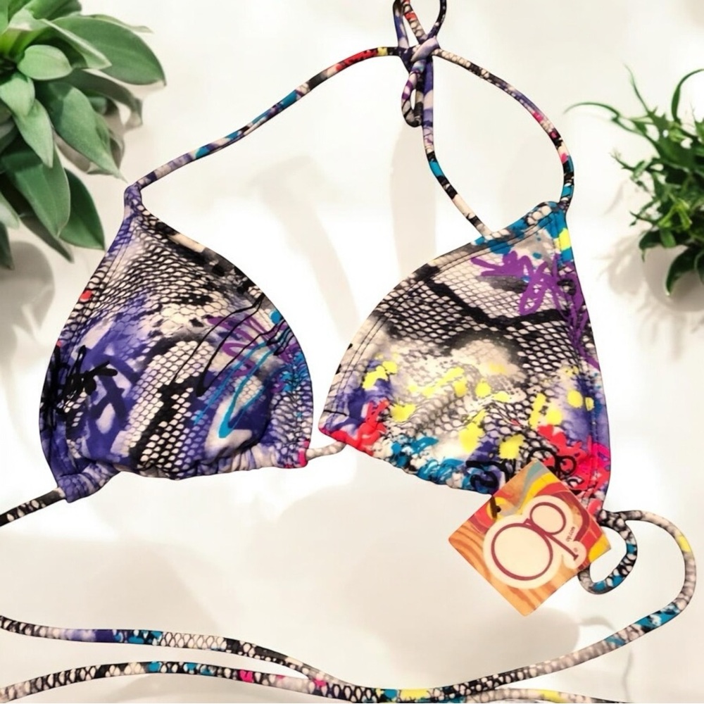 ❤️ NWT Op colorful string bikini top. Geometric , fun pattern. Sz med